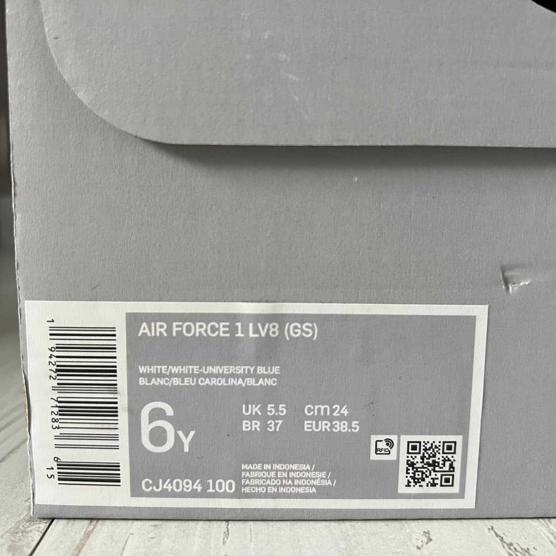 나이키 Nike Air Force 1 LV8 Cherry 240 상품이미지3