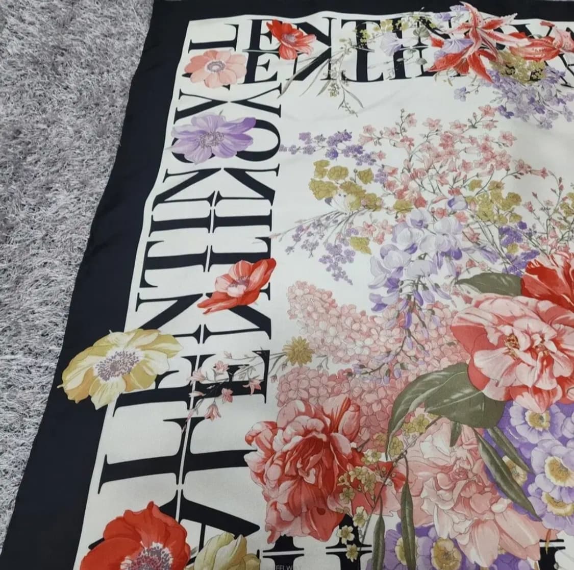 발렌티노 실크 스카프 상품이미지4