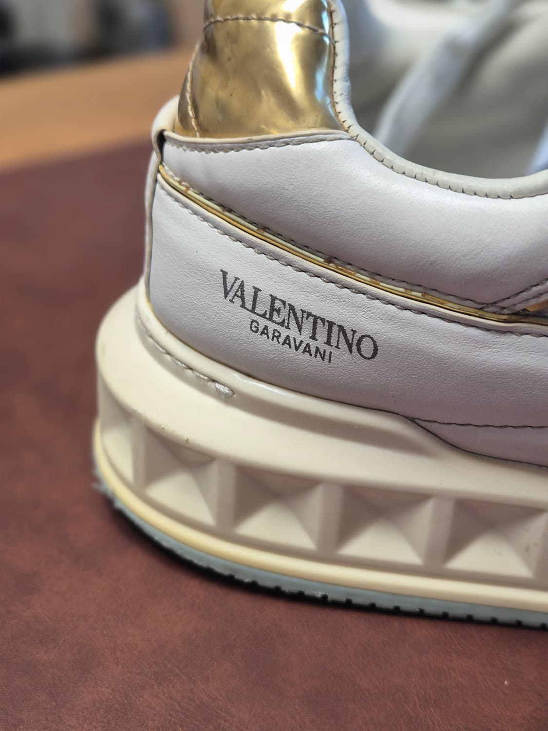 260-265(41)정품 발렌티노 스니커즈  상품이미지3