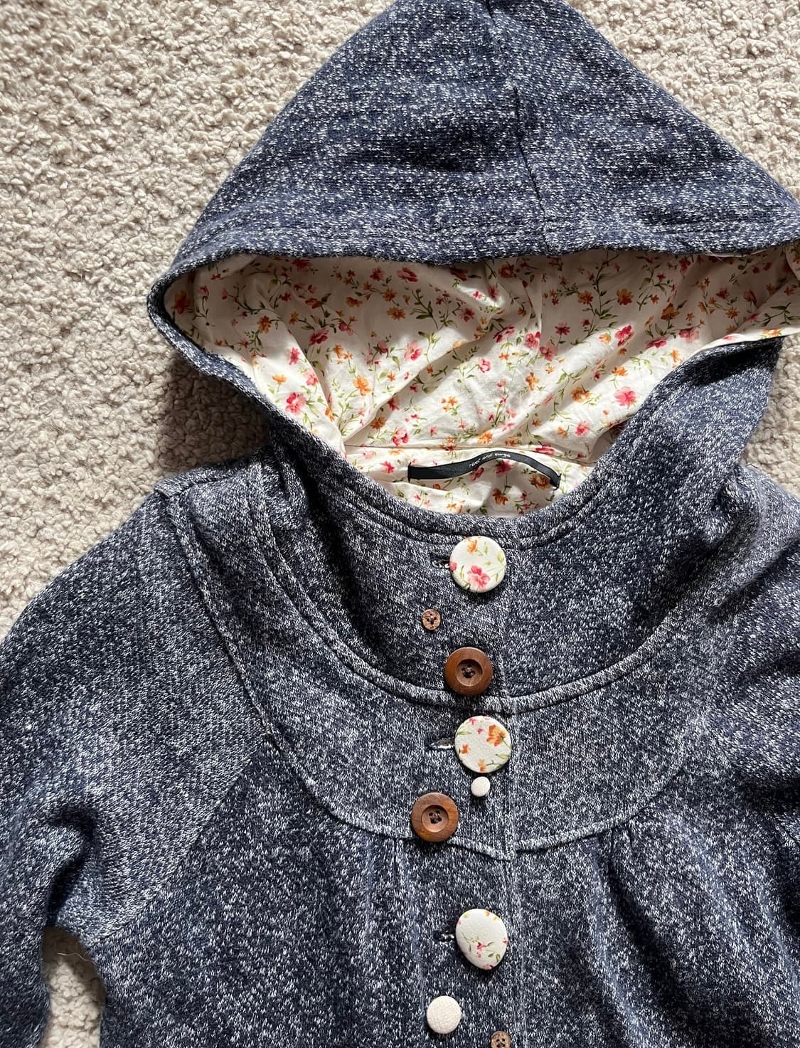 모리걸 버튼 단추 잔꽃 니트 후드 상품이미지3