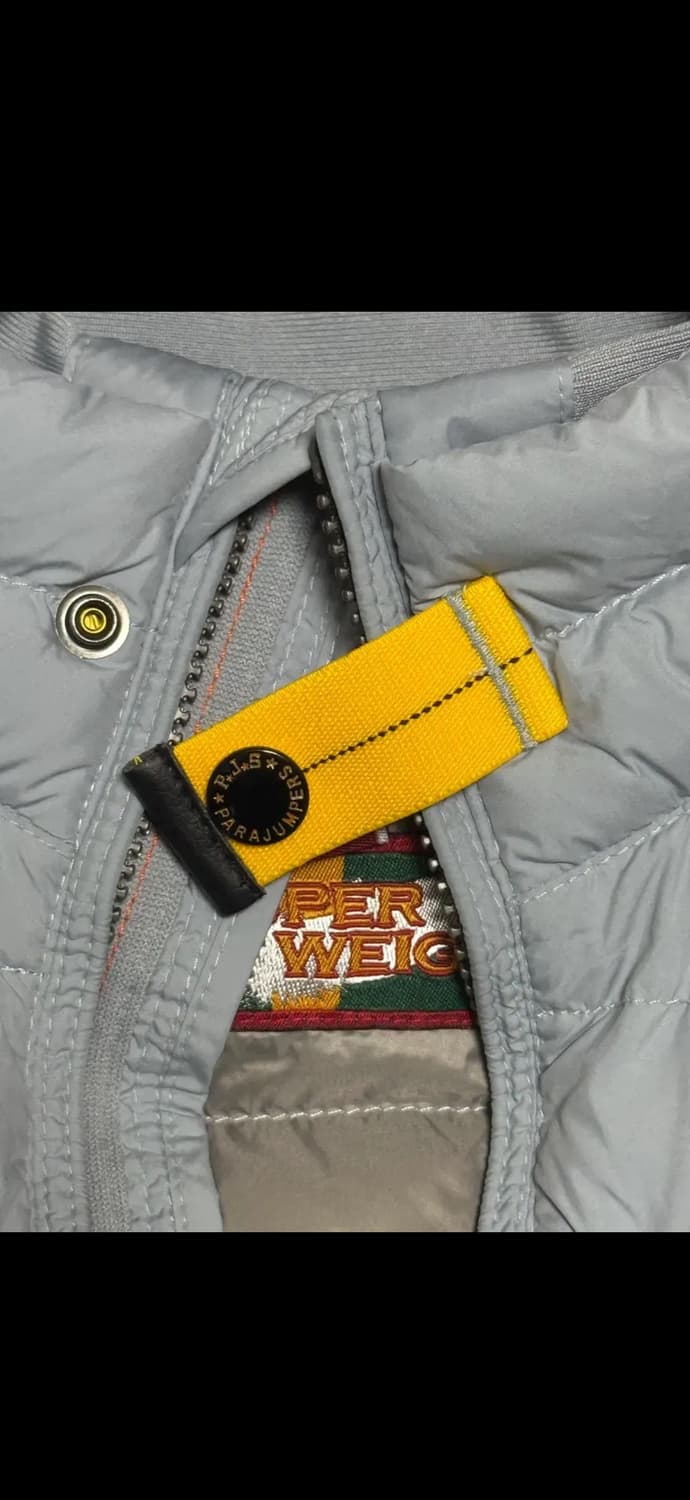 새제품급 파라점퍼스 우고 경량패딩 L사이즈 상품이미지3