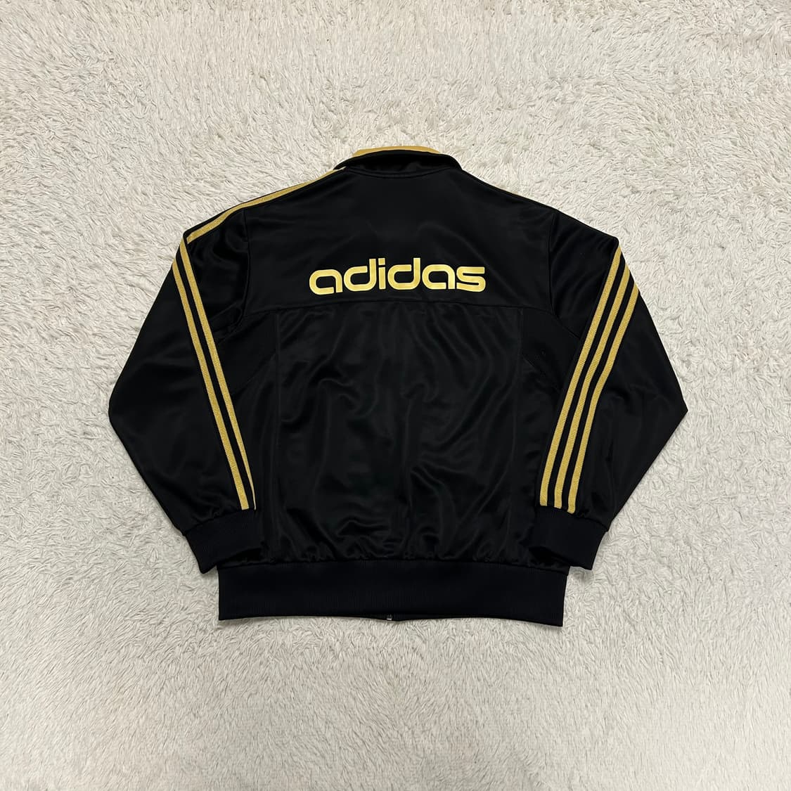 Adidas Black & Gold Jersey 상품이미지6