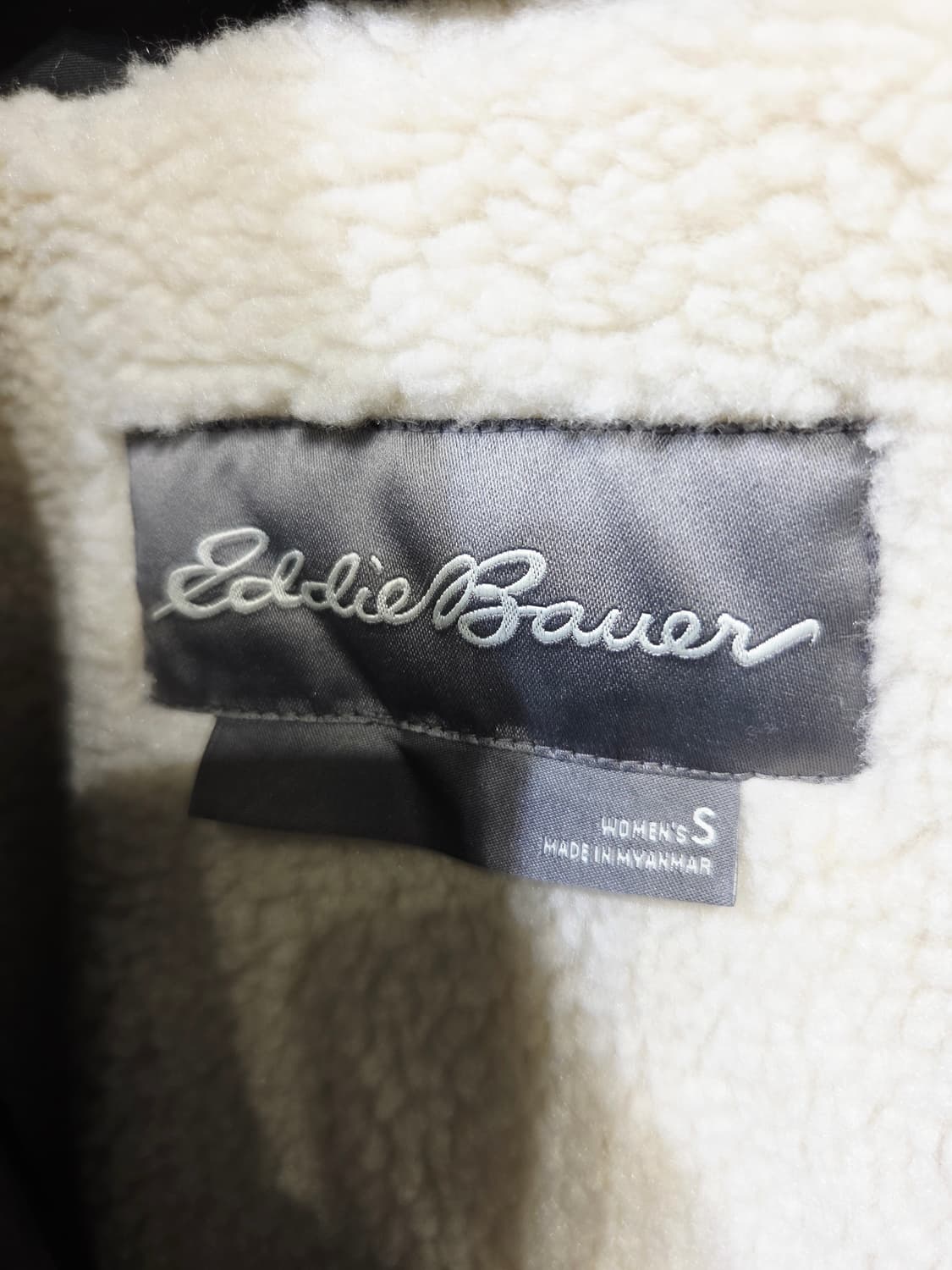 에디바우어 리얼 무스톤 구스다운 벨티드 롱코트 상품이미지8