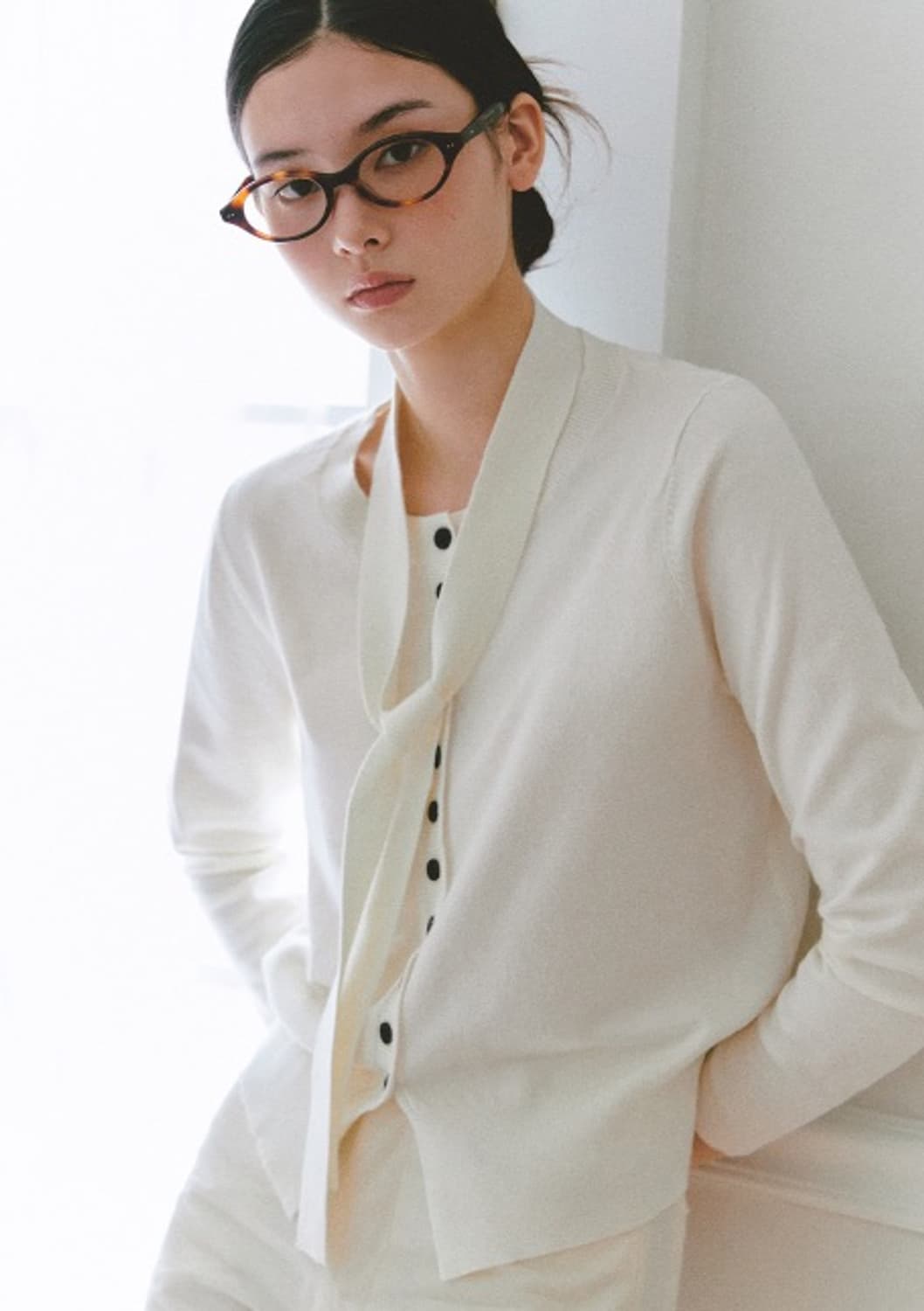 마리끌레르 머플러 세트 라운드 가디건 아이보리 상품이미지2