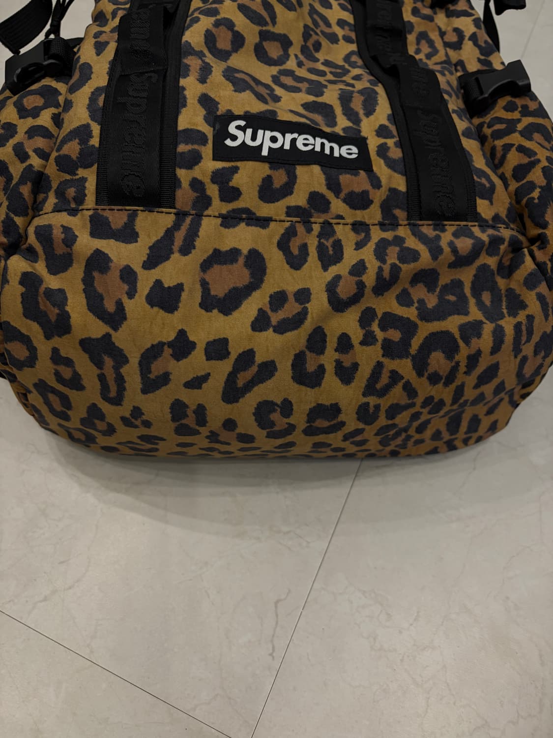 슈프림 레오파드 백팩 20fw 상품이미지5