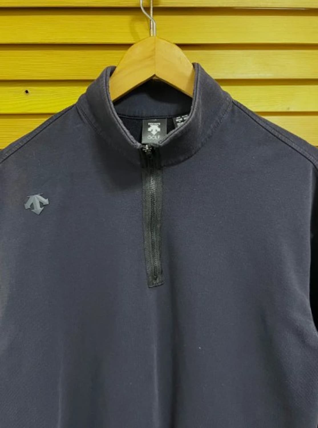 데상트골프 남성 네이비 반집업티셔츠 95 상품이미지1
