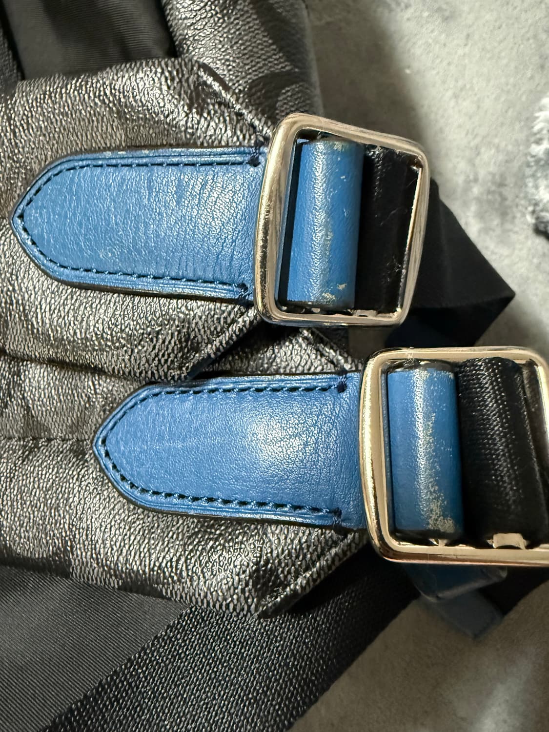 코치 시그니처 & 블루 레더 배색 백팩 상품이미지9