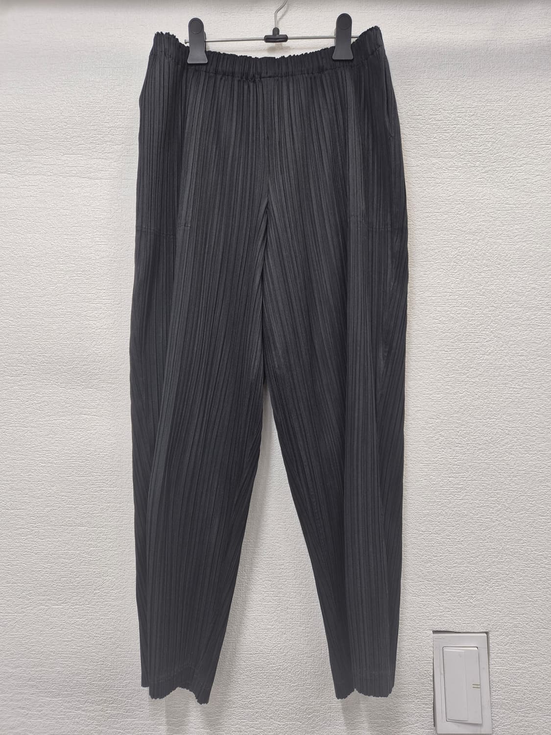 플리츠플리즈  주름 바지 블랙 (정품) 상품이미지1