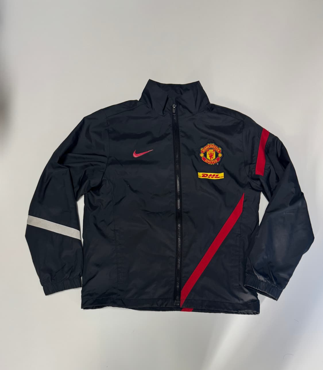 여성 나이키 올드스쿨 맨체스터 유나이티드 바람막이 M 상품이미지1
