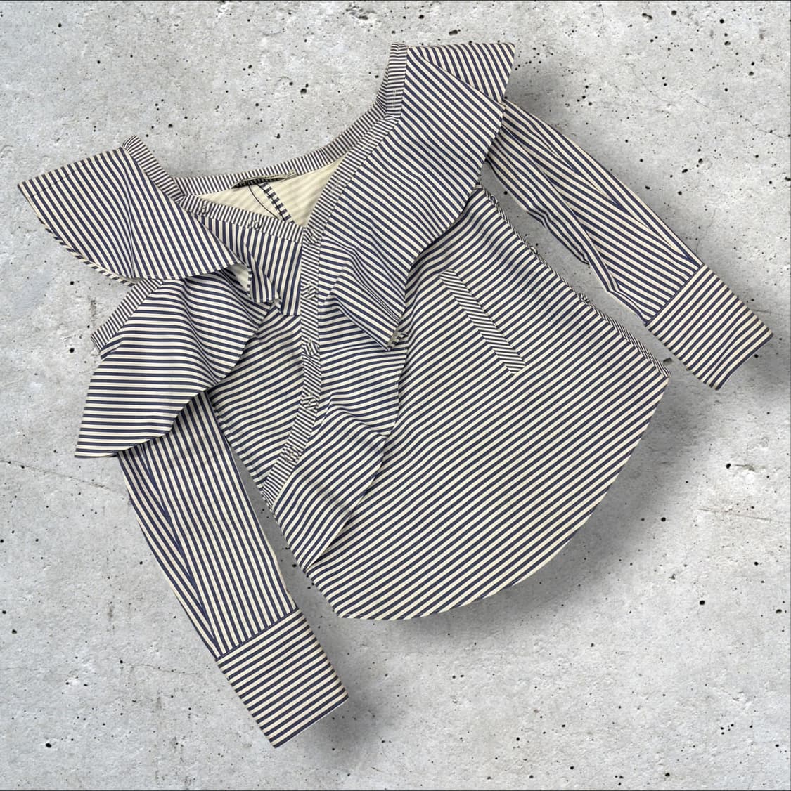 [S] 셀프포트레이트 스트라이프 프릴 블라우스 D665 상품이미지1