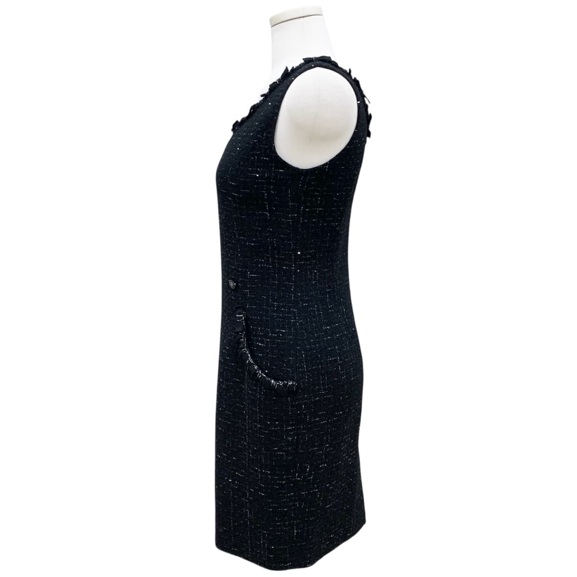 샤넬 24SS 스팽글 트위드 민소매 원피스 상품이미지3