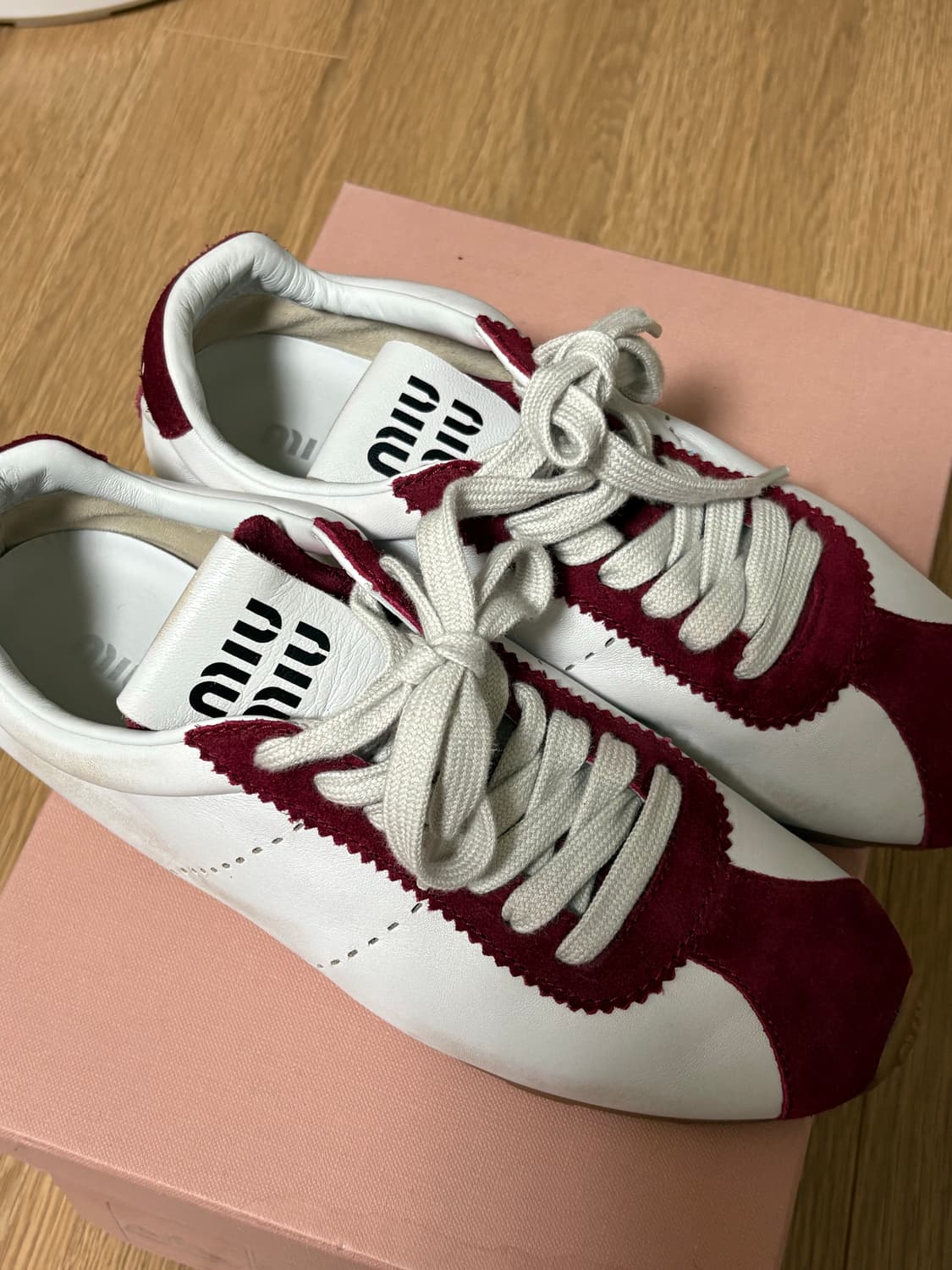 미우미우 플룸 스웨이드 250 상품이미지2