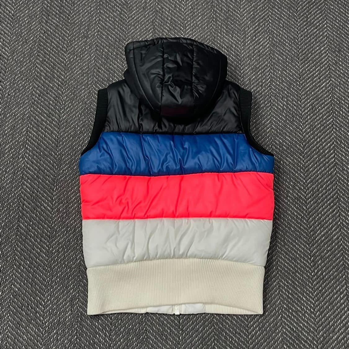 아디다스 배색 패딩 베스트 v0129 상품이미지2