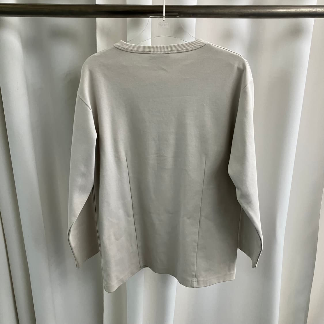 아크네 스튜디오 베이지 스웨트셔츠 M 상품이미지2