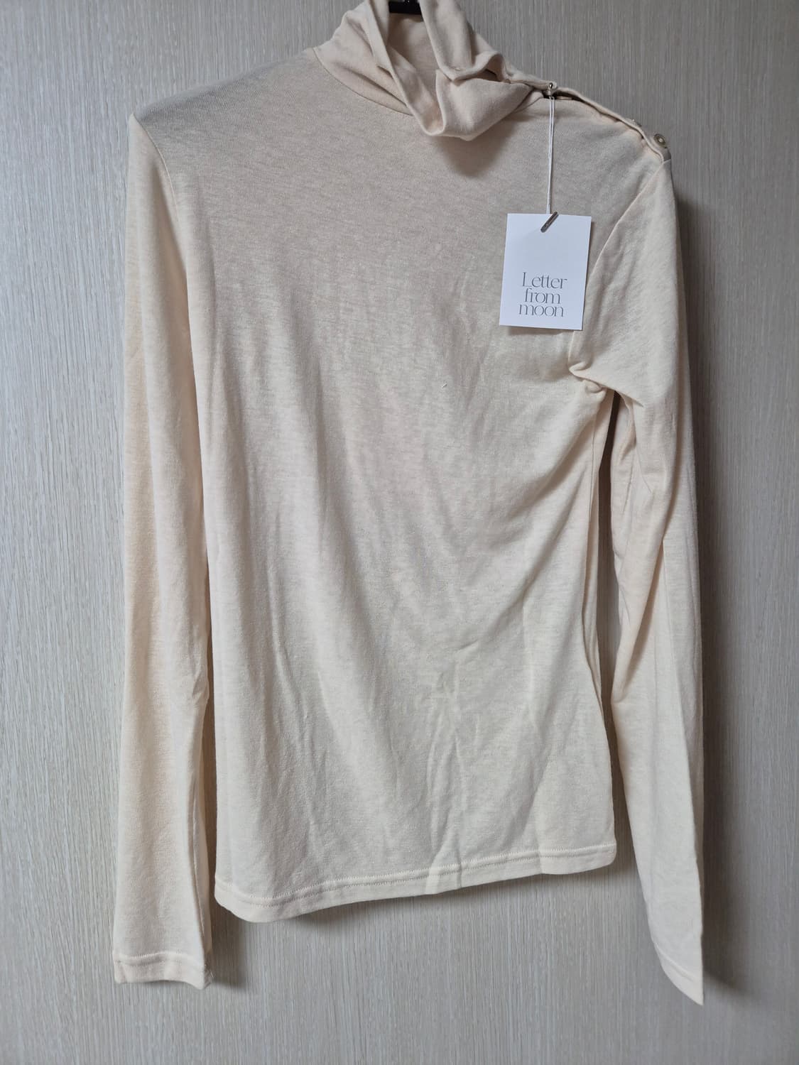 (새제품) 레터프롬문 목폴라 하이넥니트 긴팔  상품이미지1