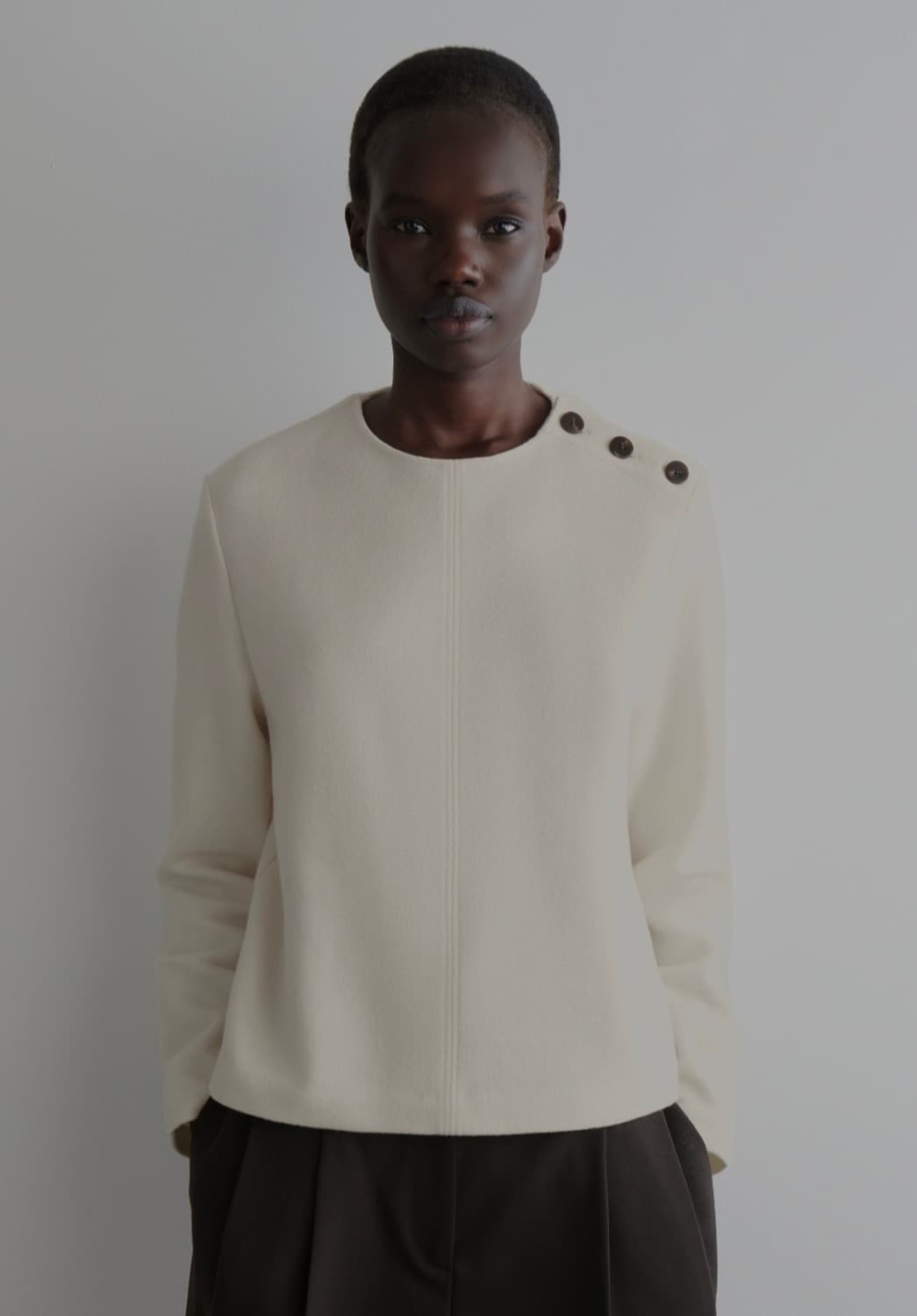 코스 COS 아이보리 버튼 디테일 보일드 울 스웨트 셔츠 S 상품이미지9