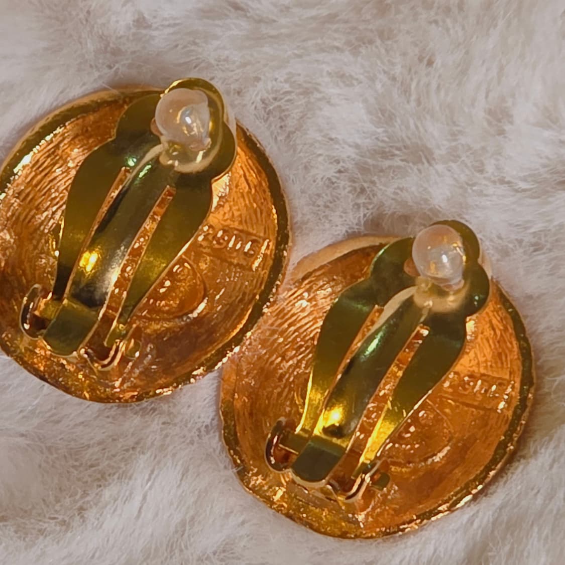 샤넬 빈티지 금장 트위드 cc 로고 클립형 귀걸이 상품이미지4