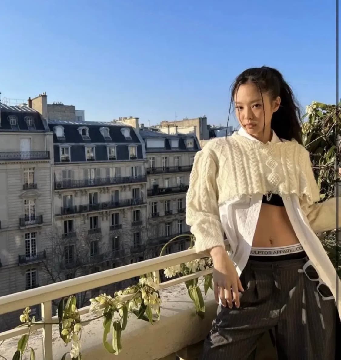 (제니 조이 착용) 스컬프터 로우라이즈 핀턱 팬츠 그레이 스트라이프 상품이미지4