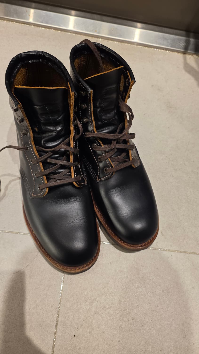 레드윙 백맨 9060 플랫박스 260사이즈 상품이미지1