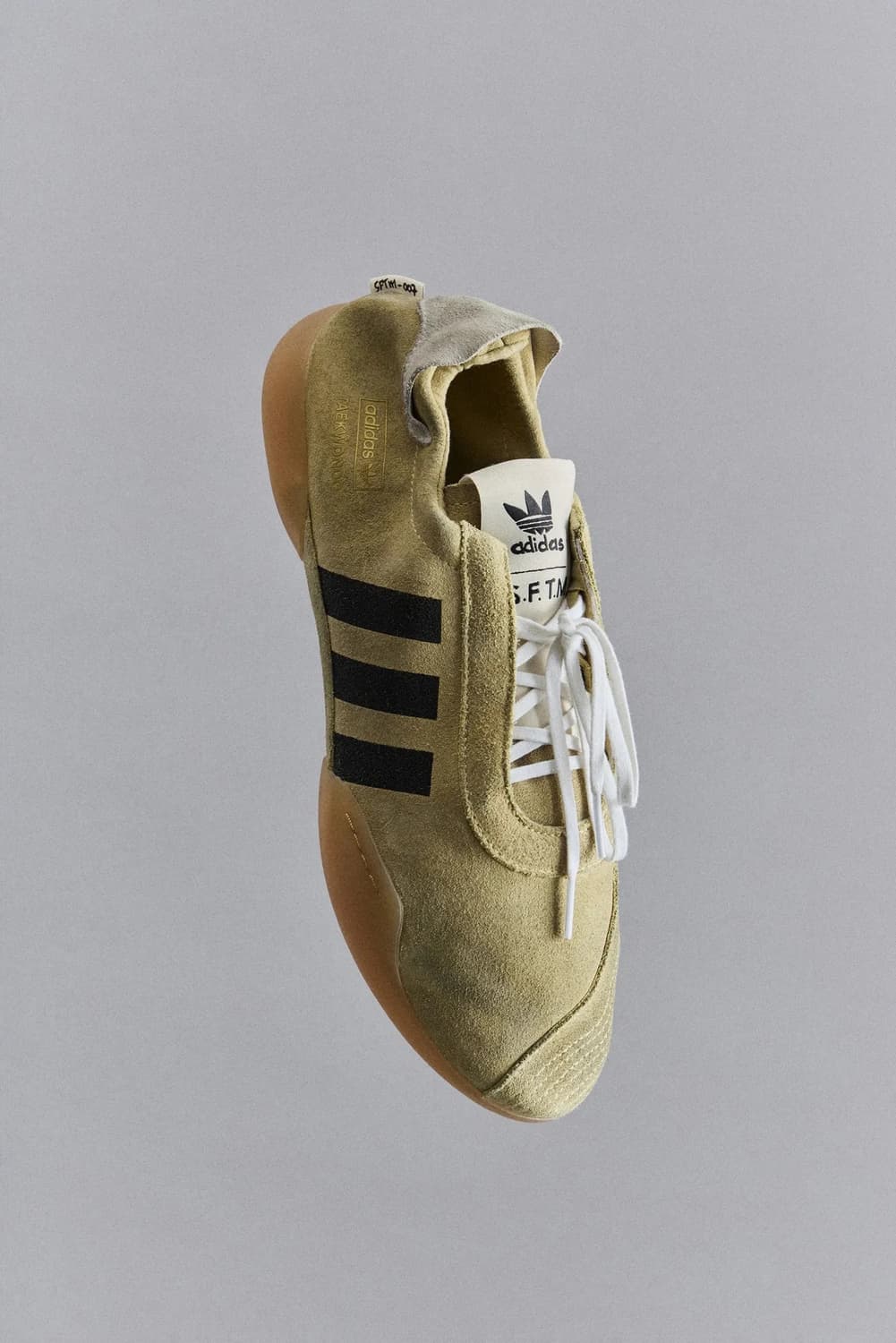 아디다스 송포더뮤트 스니커즈 상품이미지2