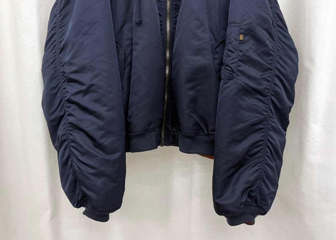 베트멍 알파인더스트리 리버서블 봄버 상품이미지3