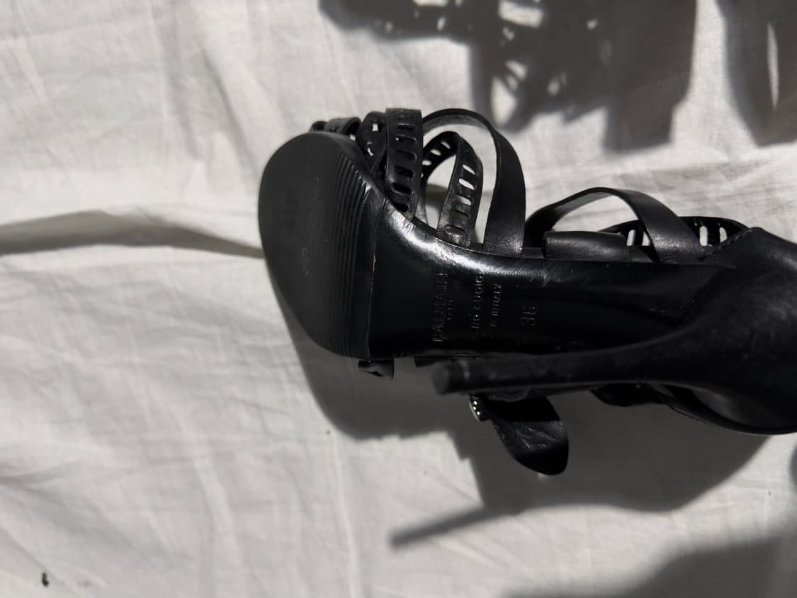 발망 데카르넹 레더 컷 케이지 스타 샌들 상품이미지5