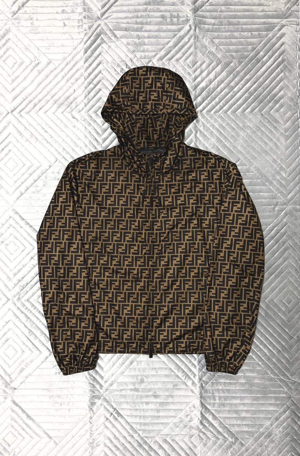 펜디 바람막이 상품이미지1