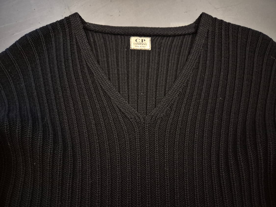 90s C.P COMPANY 헤비코튼 브이넥 니트 상품이미지2