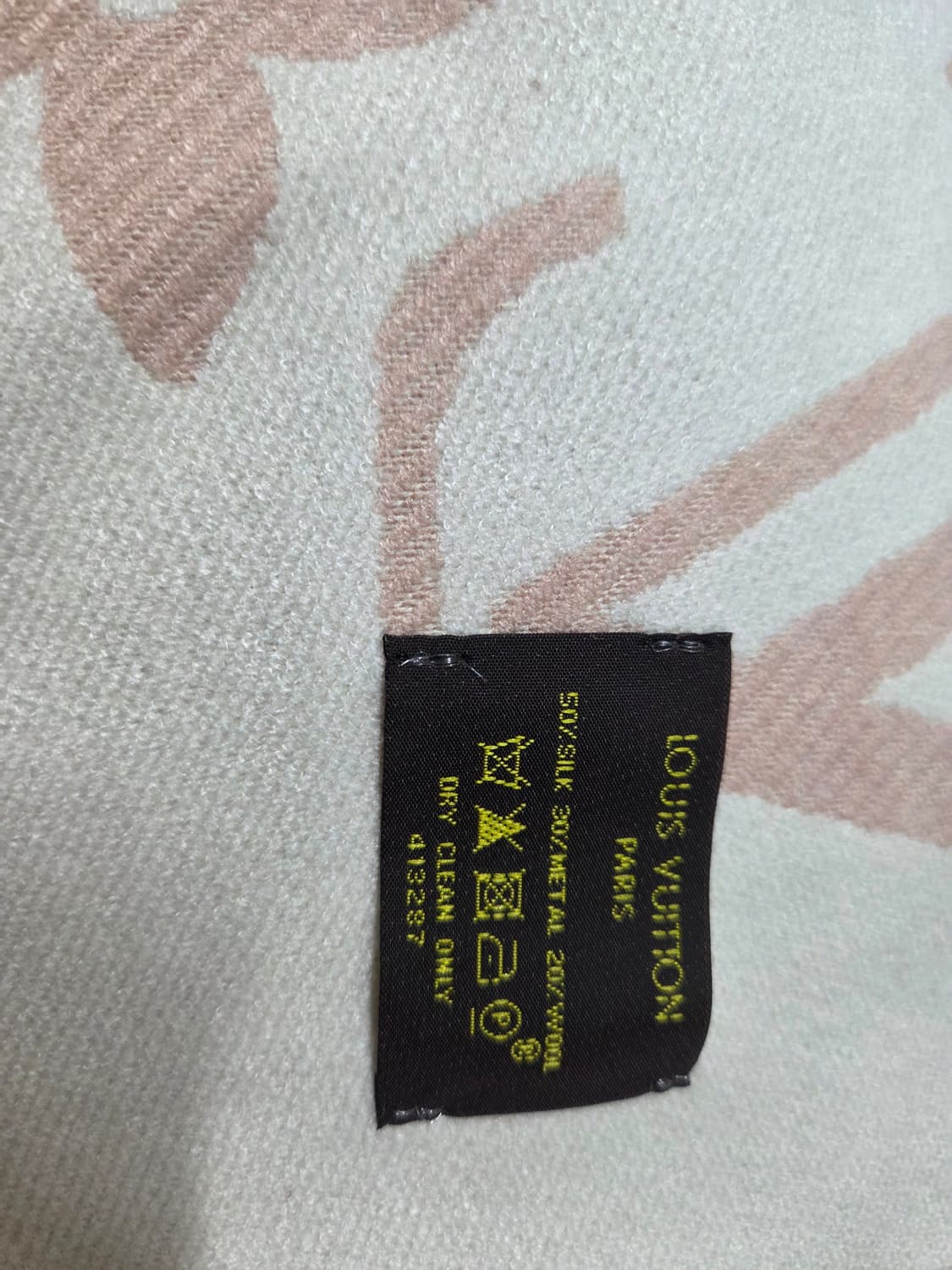 루이비통 머플러(양면 착용 가능)🌸 상품이미지5