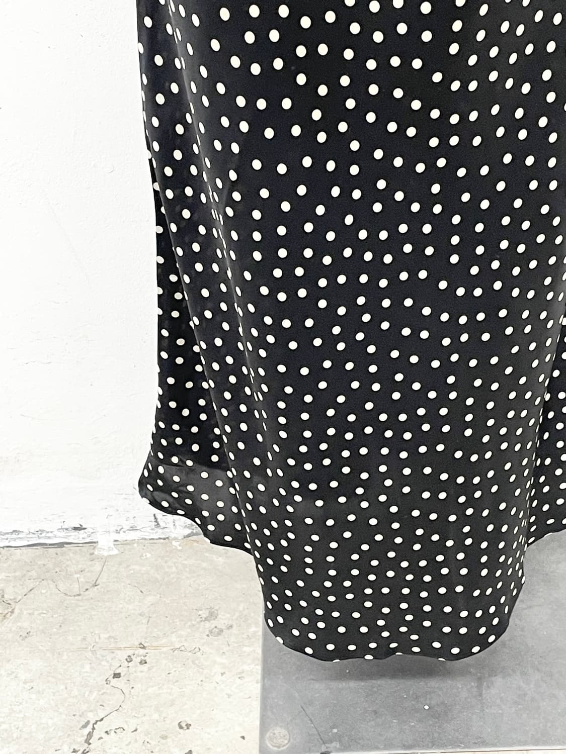 도트 새틴 맥시 슬립 상품이미지3