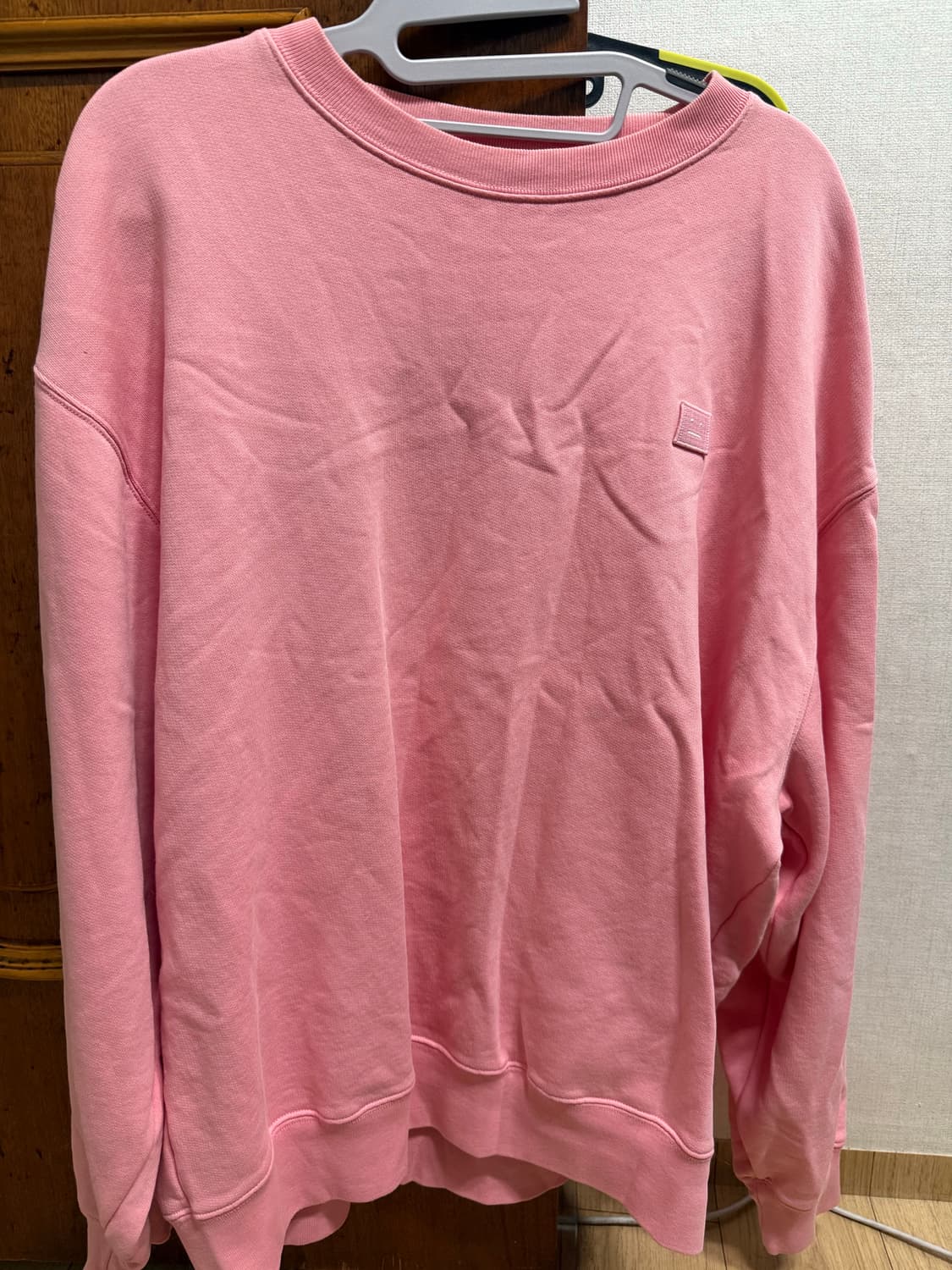 아크네 스튜디오 맨투맨 상품이미지1