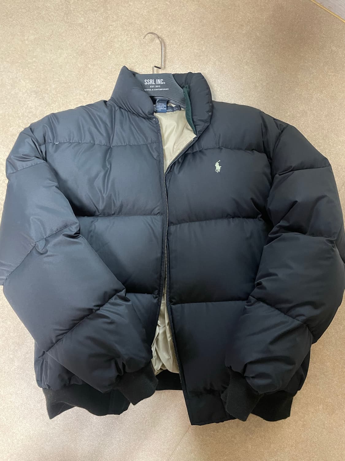 폴로 푸퍼 패딩 L사이즈 팝니다 상품이미지1
