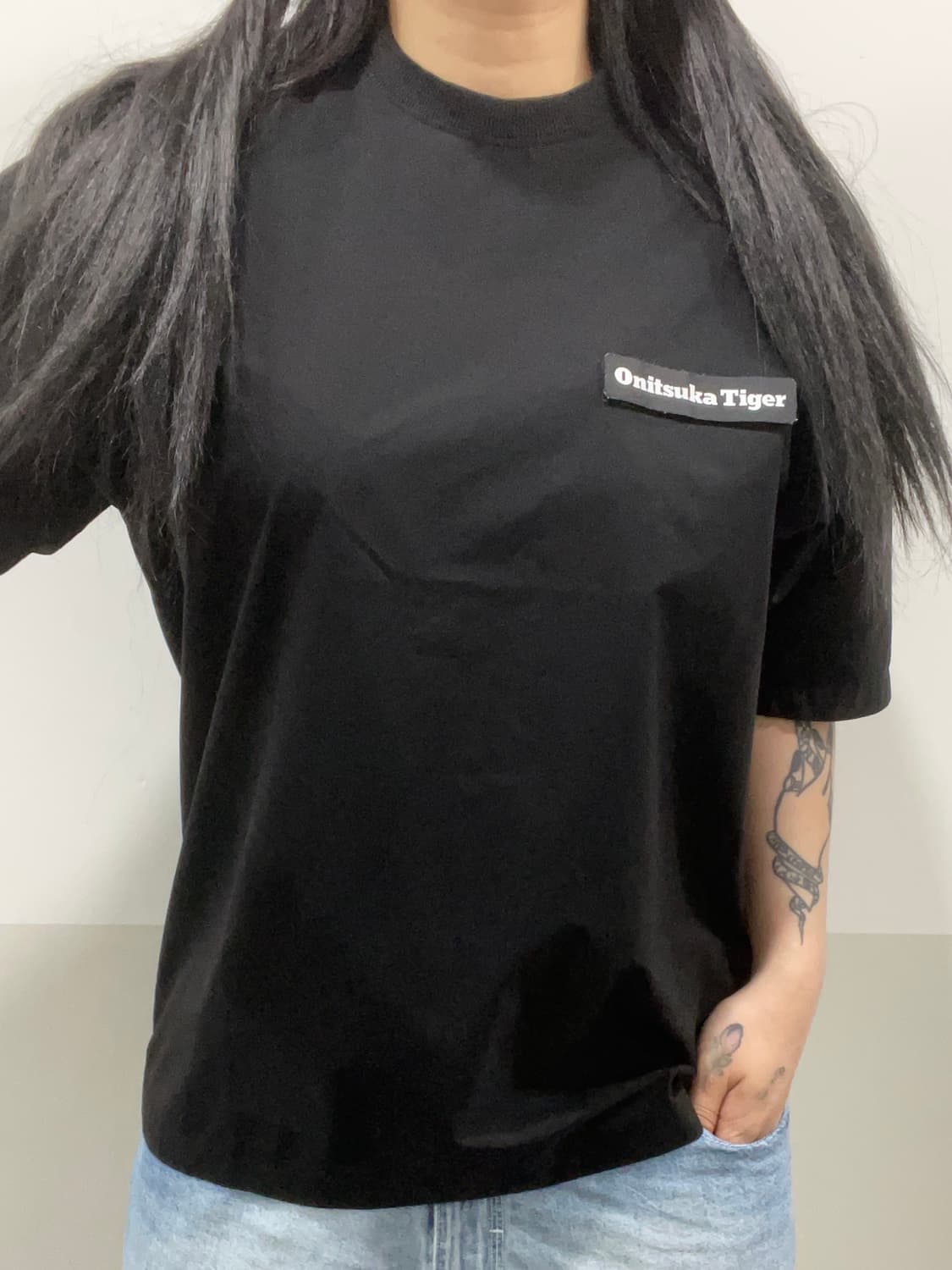 Onitsuka Tiger 오니츠카 타이거 벨크로패치 로고 반팔티셔츠 상품이미지1