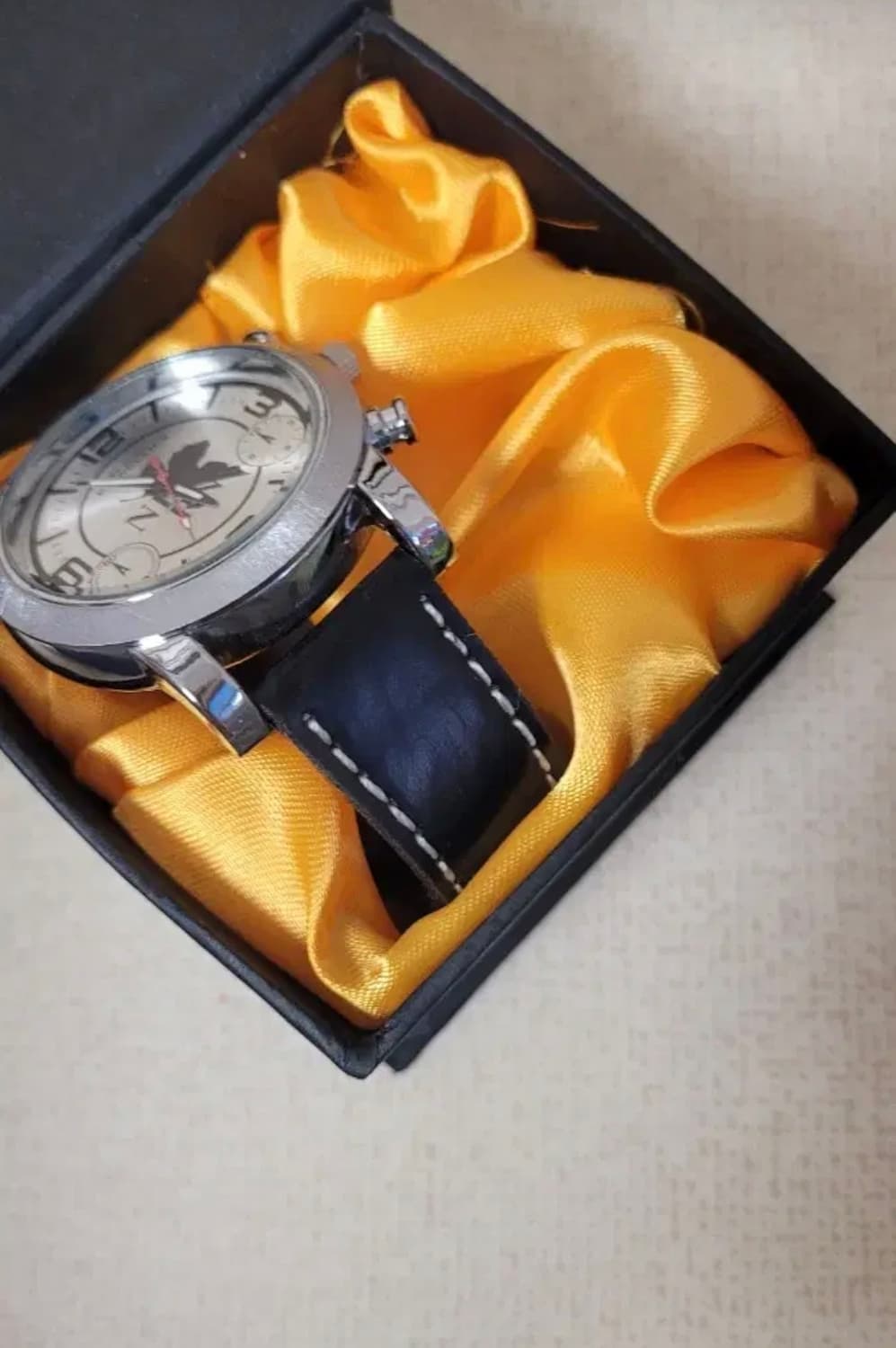 한정판 세제품 에반게리온 손목시계 메탈 블랙 가죽 시계 상품이미지3