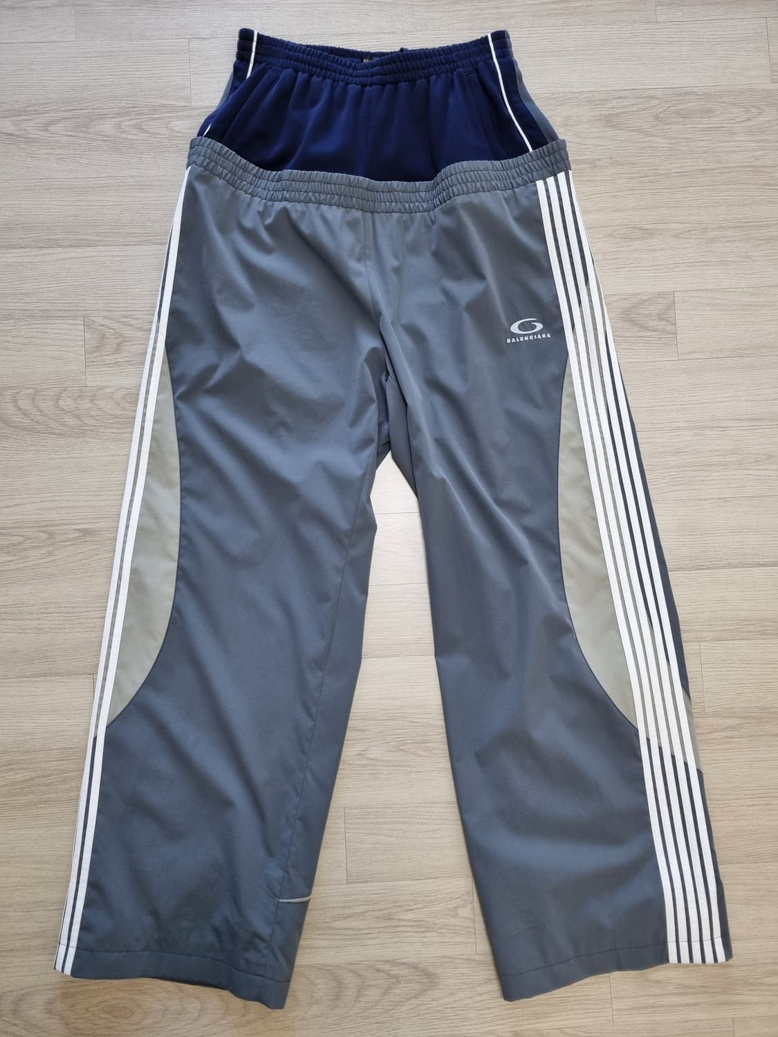 발렌시아가 컷업 트랙 팬츠 그레이 m 상품이미지1