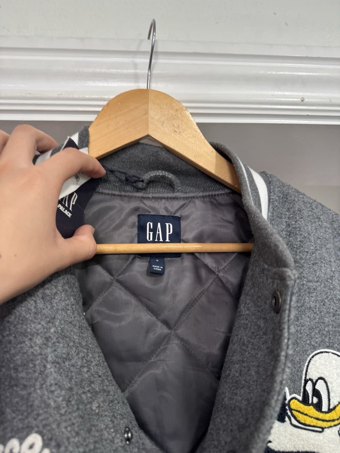 팔라스 x 갭 바시티 자켓 그레이 상품이미지3
