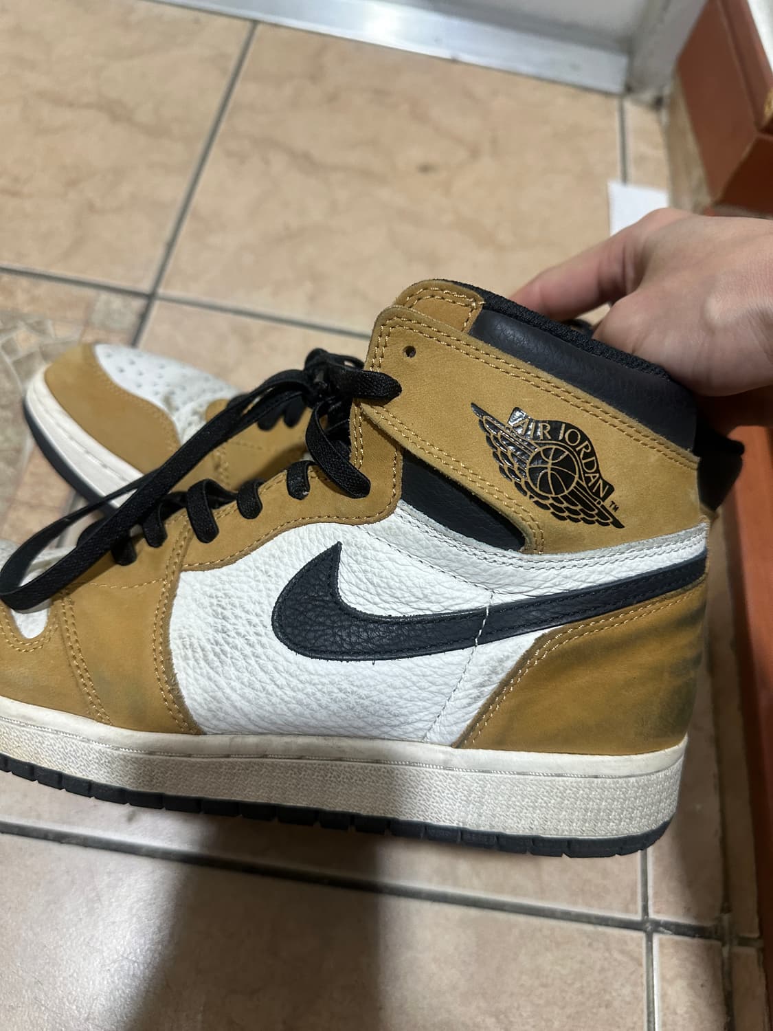 조던 1 high 루키 275 팝니다 상품이미지3