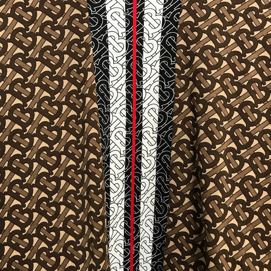 버버리 반팔 티셔츠 M 상품이미지4