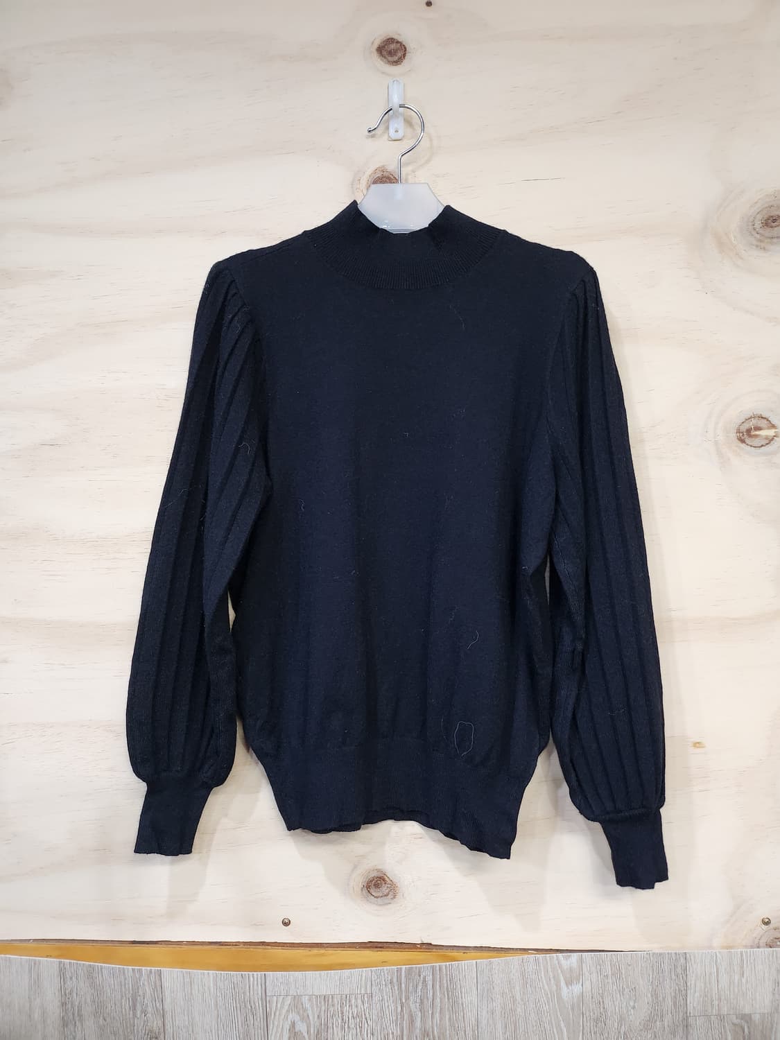 524) 반폴라 블랙 퍼프 니트 상품이미지1