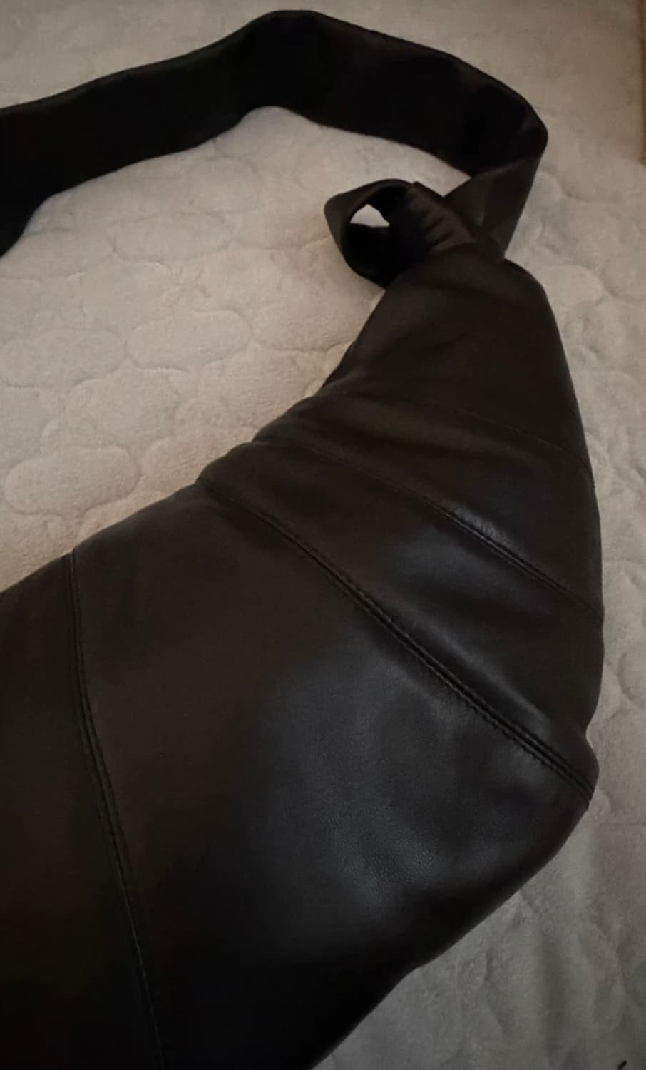 르메르 크로아상백 미디움 (나파 가죽 / 블랙) 상품이미지2