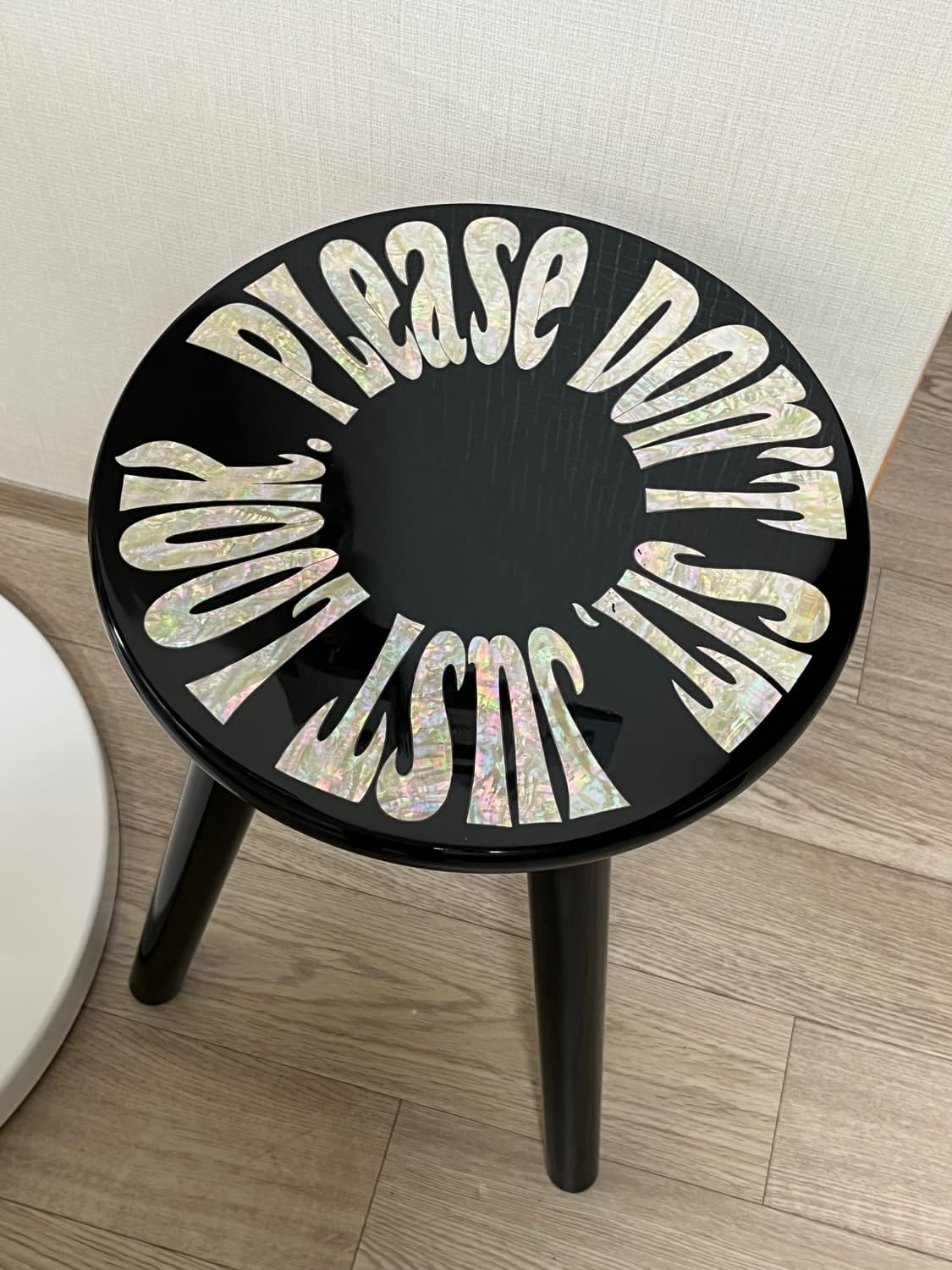 세이투셰 자개스툴 블랙 상품이미지1