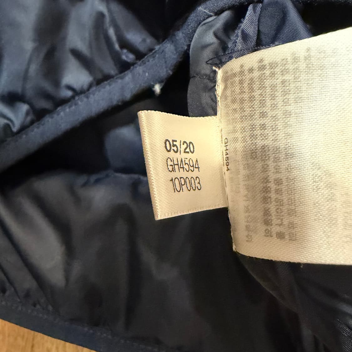 아디다스 네이비 덕 다운 경량 패딩 상품이미지4