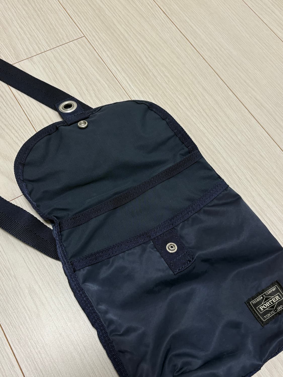 포터 프레임 미니 숄더백 상품이미지2