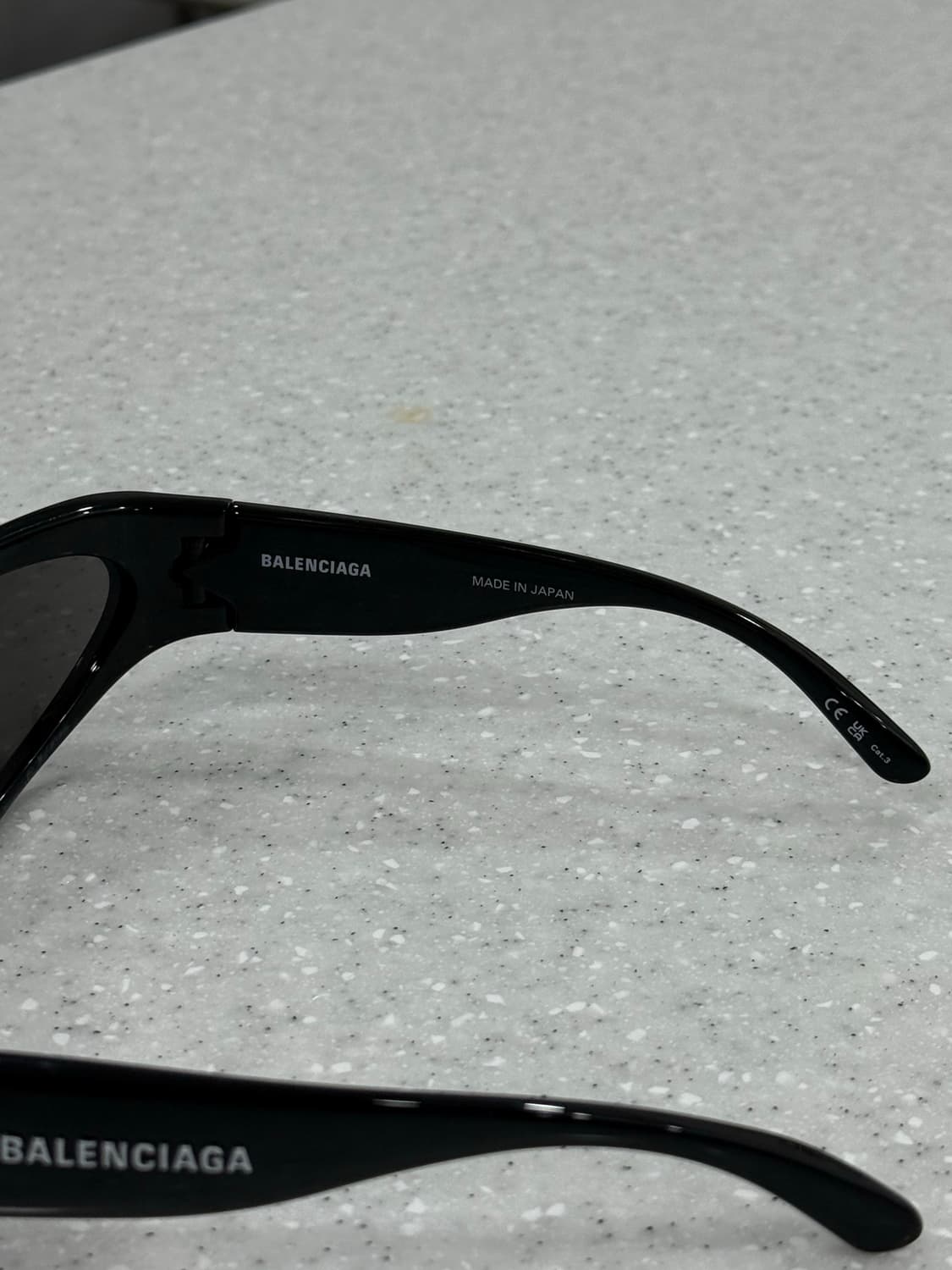 발렌시아가 스위프트 오발 선글라스  상품이미지4