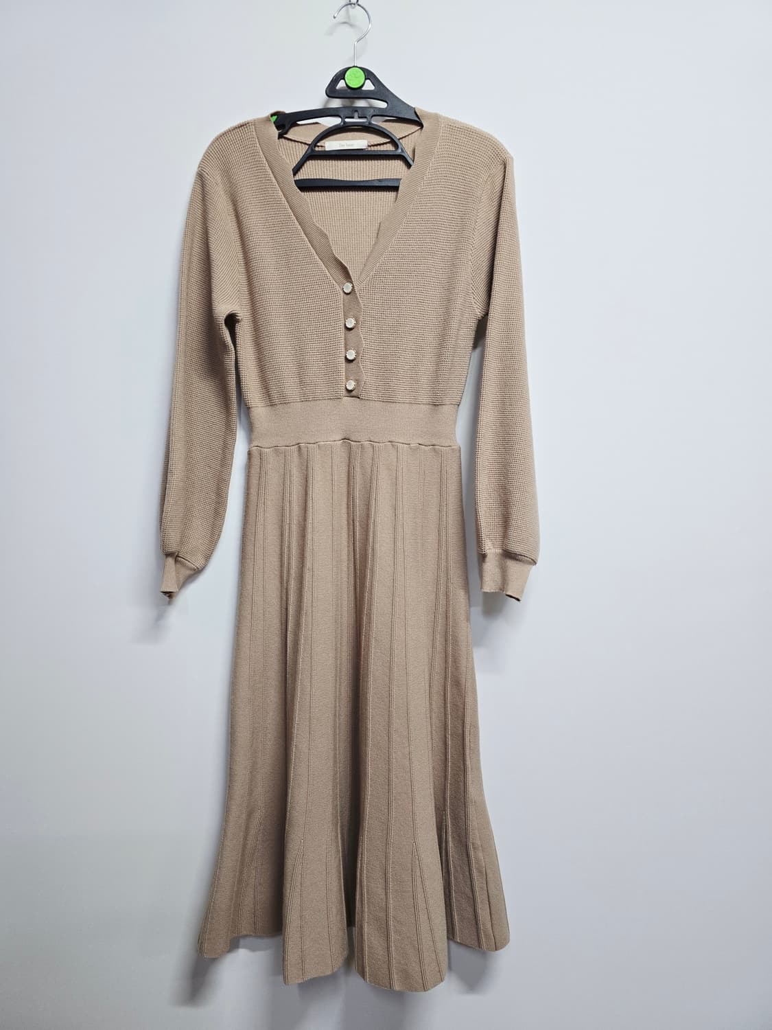 더아이잗 니트 롱 원피스 브이넥 ㅡ프리 상품이미지1