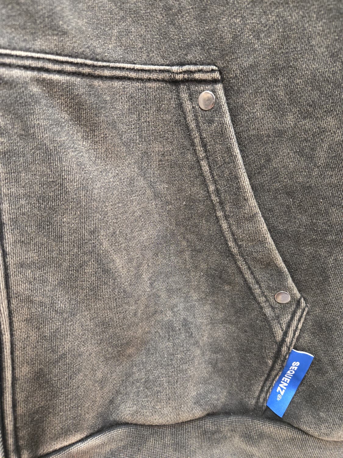 시퀀즈 빈티지 워싱 거미줄 메탈 로고 오버핏 후드 집업 상품이미지6