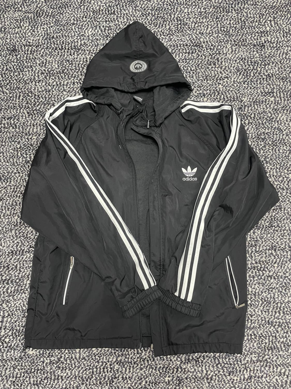 아디다스 블랙 3선 후드 바람막이 XL 상품이미지1
