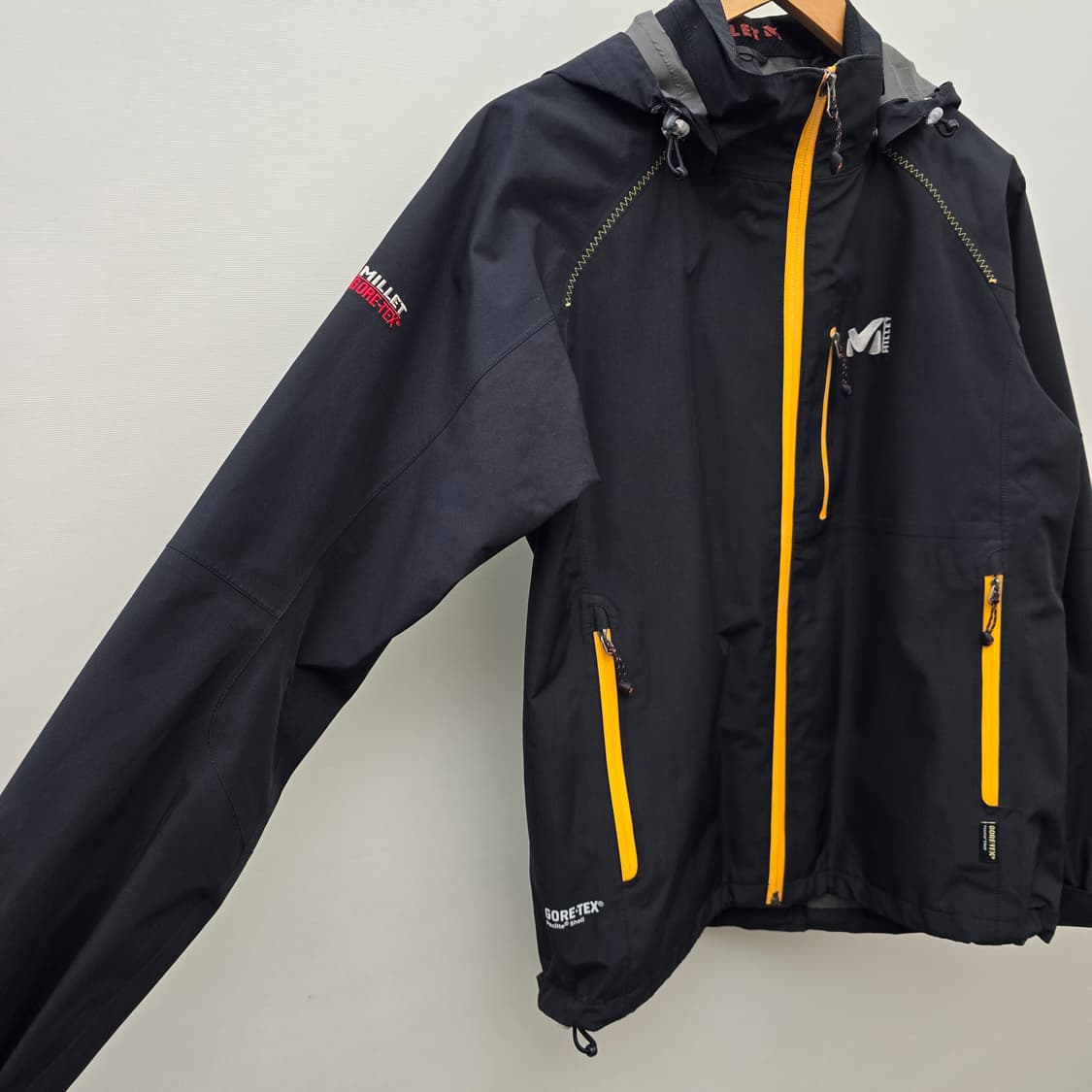 밀레 고어텍스 블랙 바람막이 자켓 상품이미지3