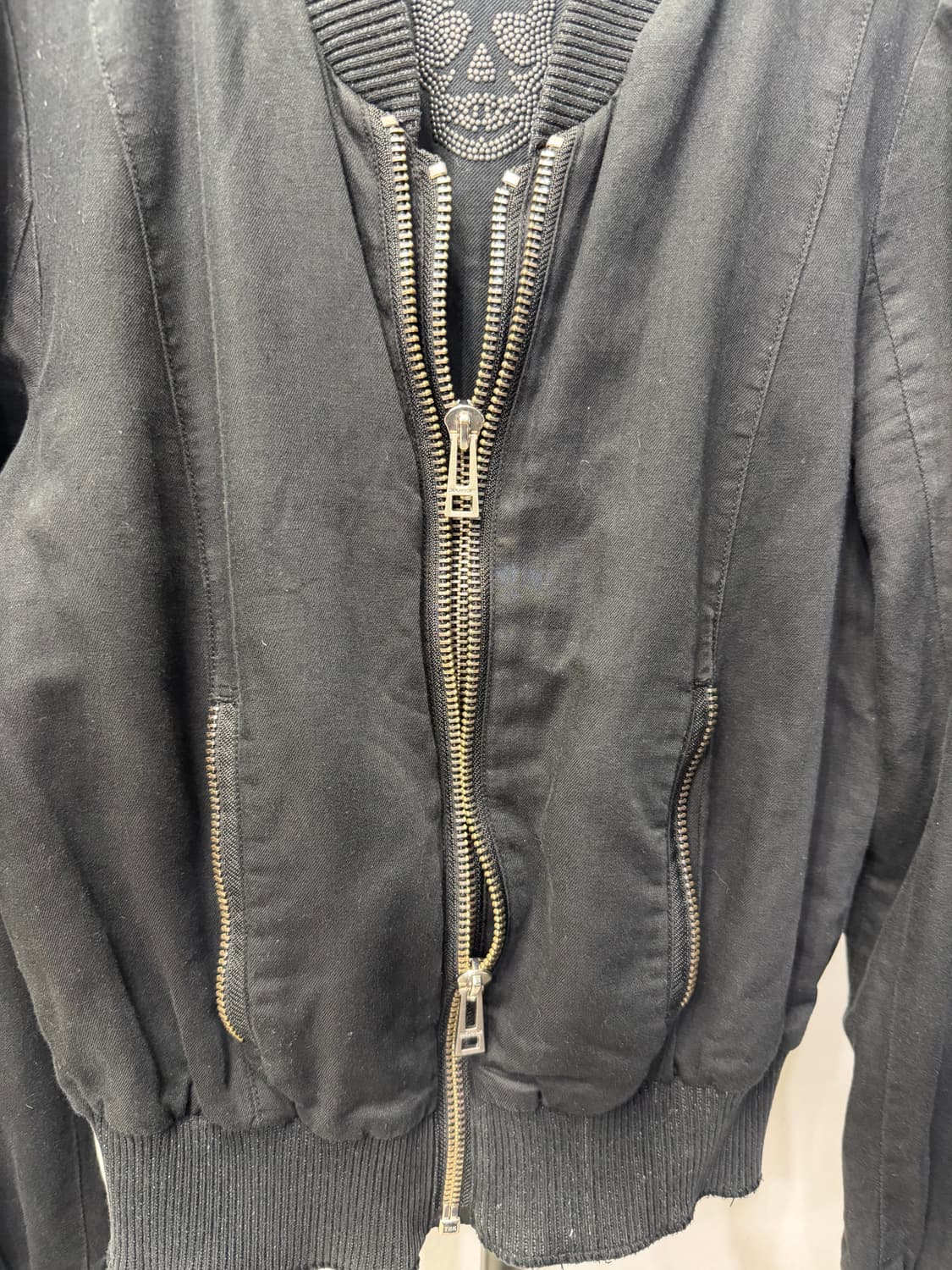 정품) 쟈딕앤볼테르 이중잠금 봄버 자켓 M 상품이미지4