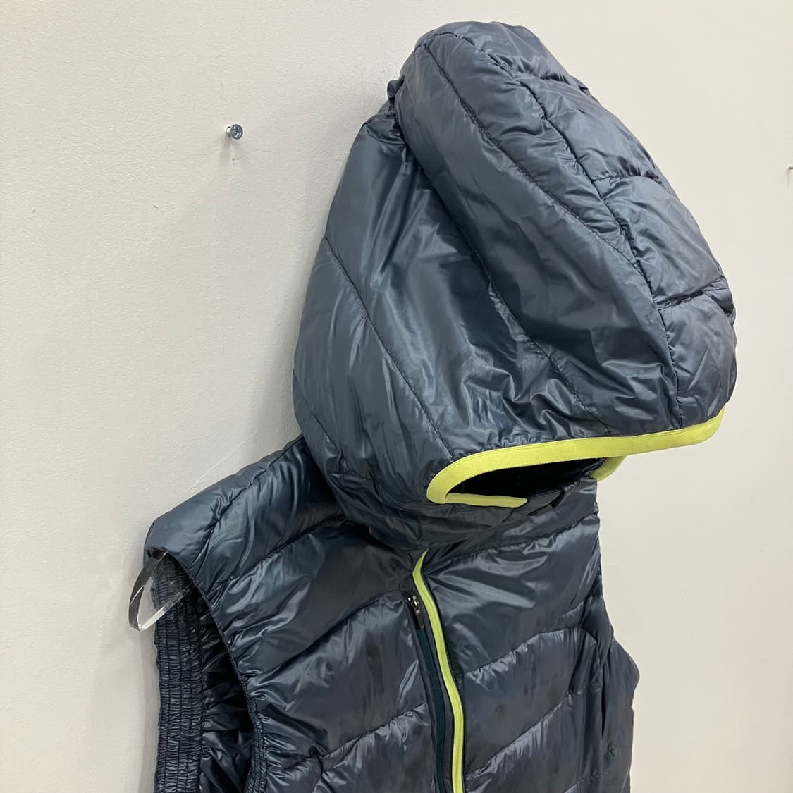 오클리 후드 다운 베스트 XL 상품이미지4